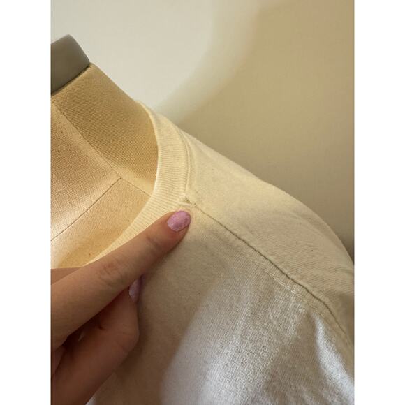 Olivia Rodrigo GUTS Word Tour Crewneck Shirt - Picture 3 of 4